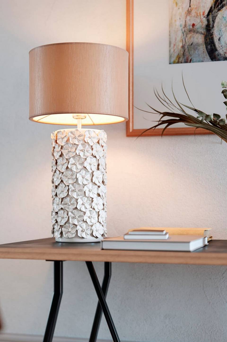 By Rydéns Bordslampa Fiore, beige från By Rydéns, bild 2