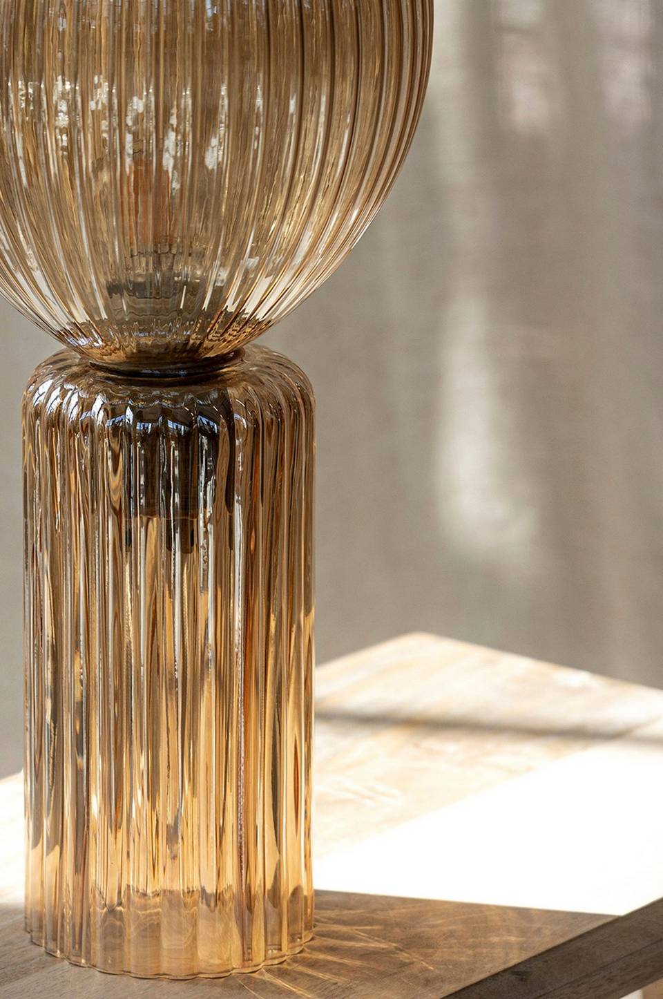 Markslöjd Bordslampa Toulipa 1L, beige från Markslöjd, bild 2