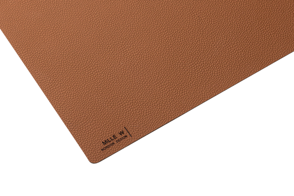 MiLLE W NORDISK DESIGN Skrivbordsunderlägg 70x50cm, brun från MiLLE W NORDISK DESIGN, bild 5