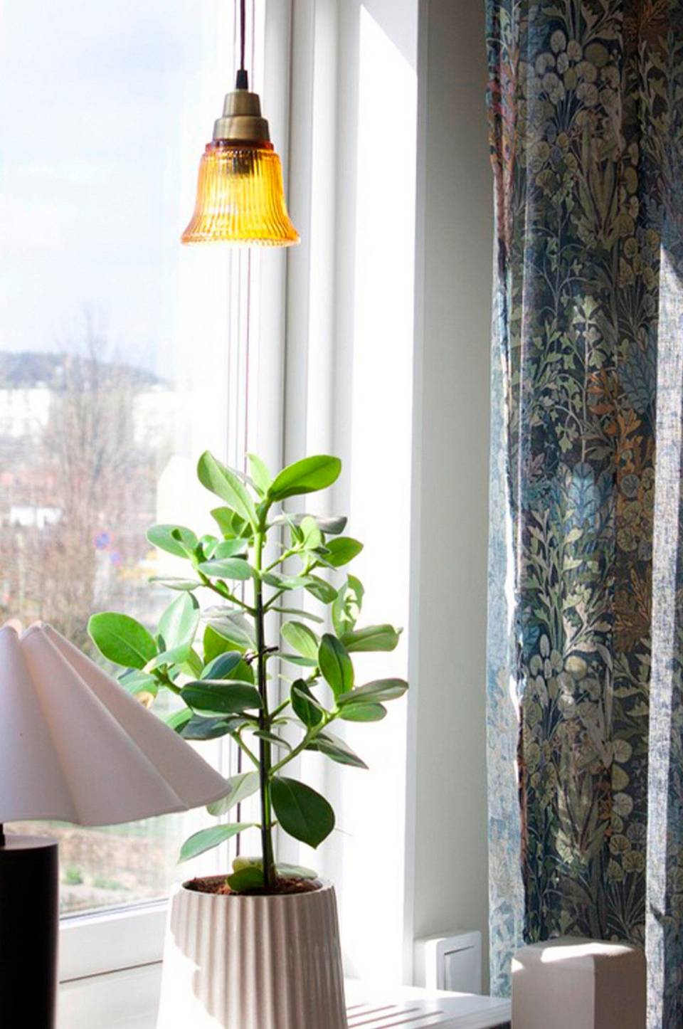 PR Home Liten pendel Emmi, guld från PR Home, bild 5
