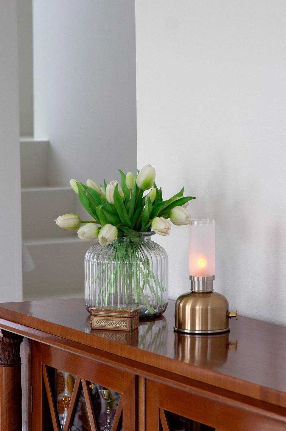 PR Home Bordslampa Frida, guld från PR Home, bild 2
