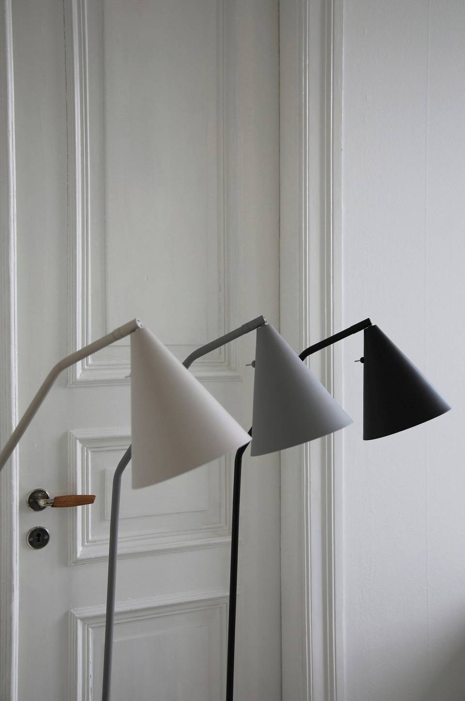 Markslöjd Golvlampa Funil 3-Step LED, grå från Markslöjd, bild 2