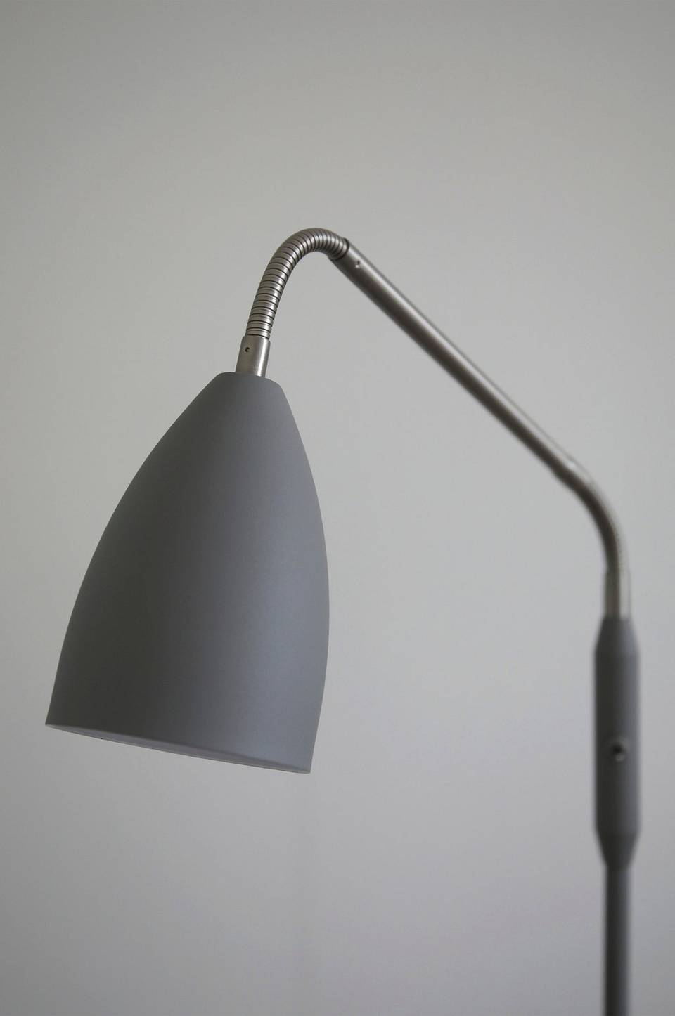 Markslöjd Golvlampa Patro 3-Step LED, grå från Markslöjd, bild 5