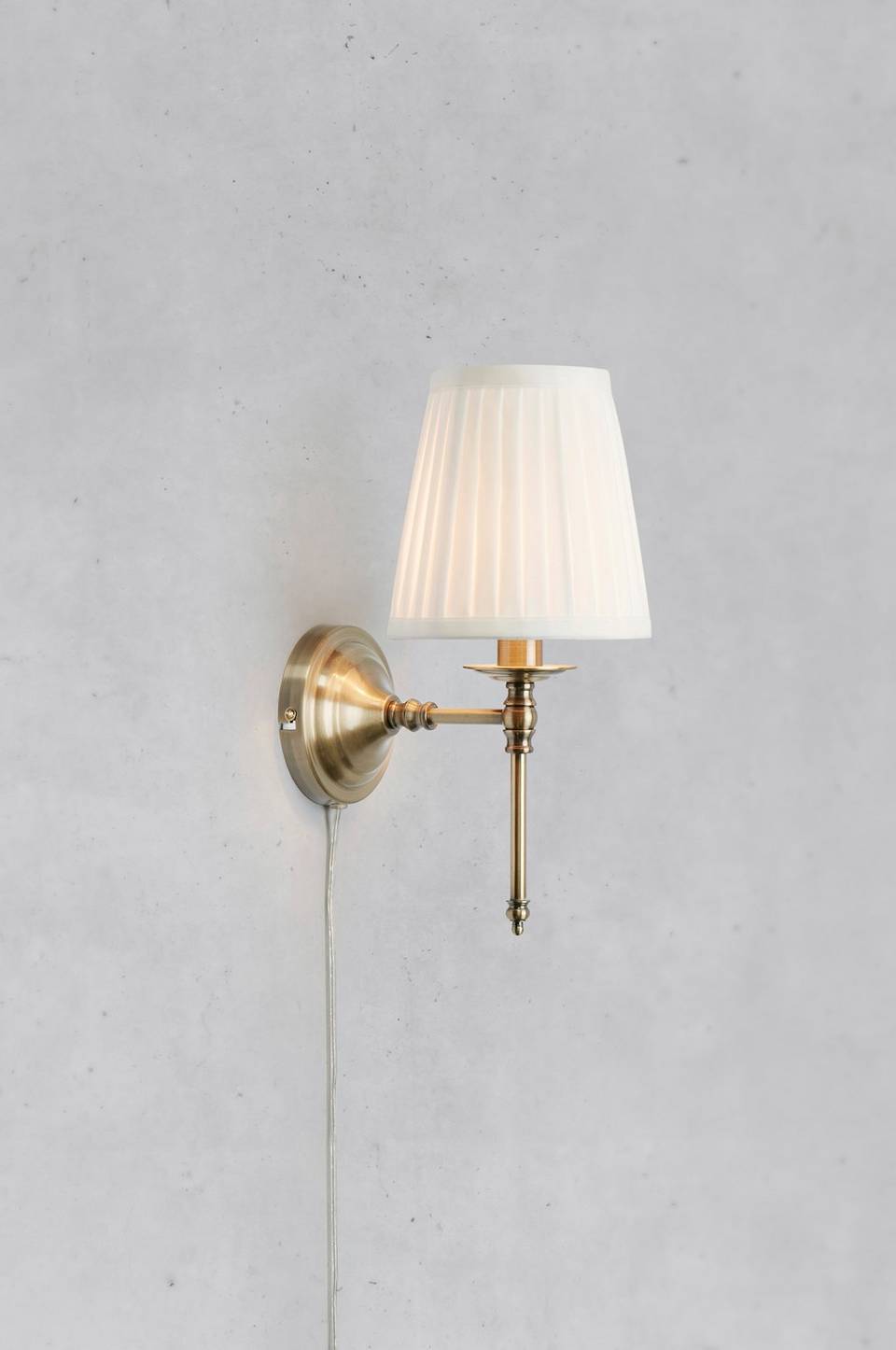 Markslöjd Vägglampa Manor, vit från Markslöjd, bild 2