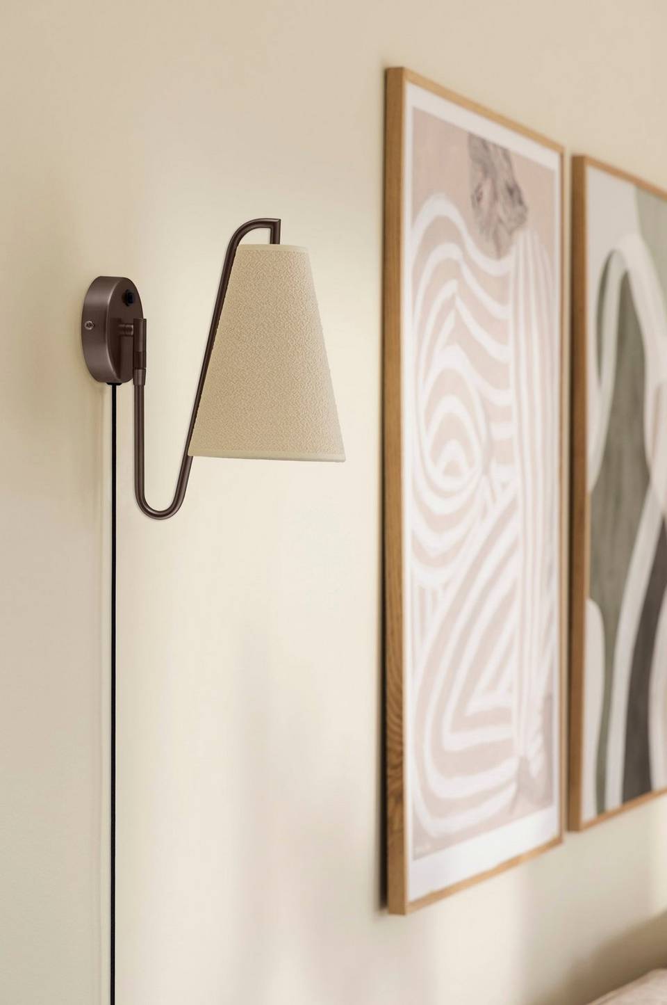 Globen Lighting Vägglampa Lou Vit bouclé/brons, brons från Globen Lighting, bild 5