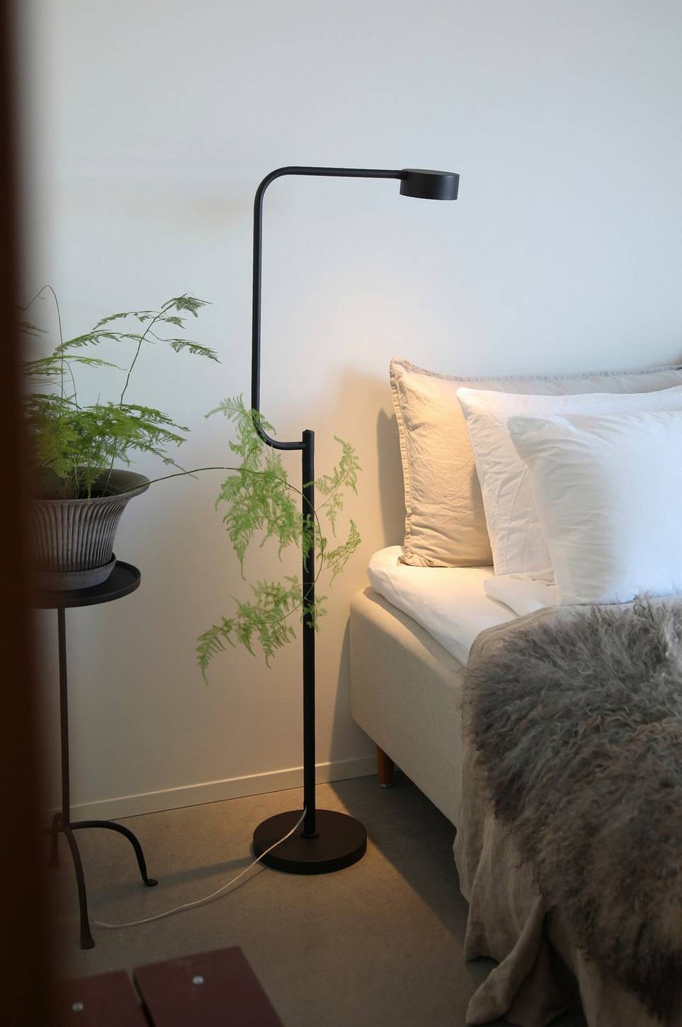Markslöjd Golvlampa Hugo 1L, svart från Markslöjd, bild 2