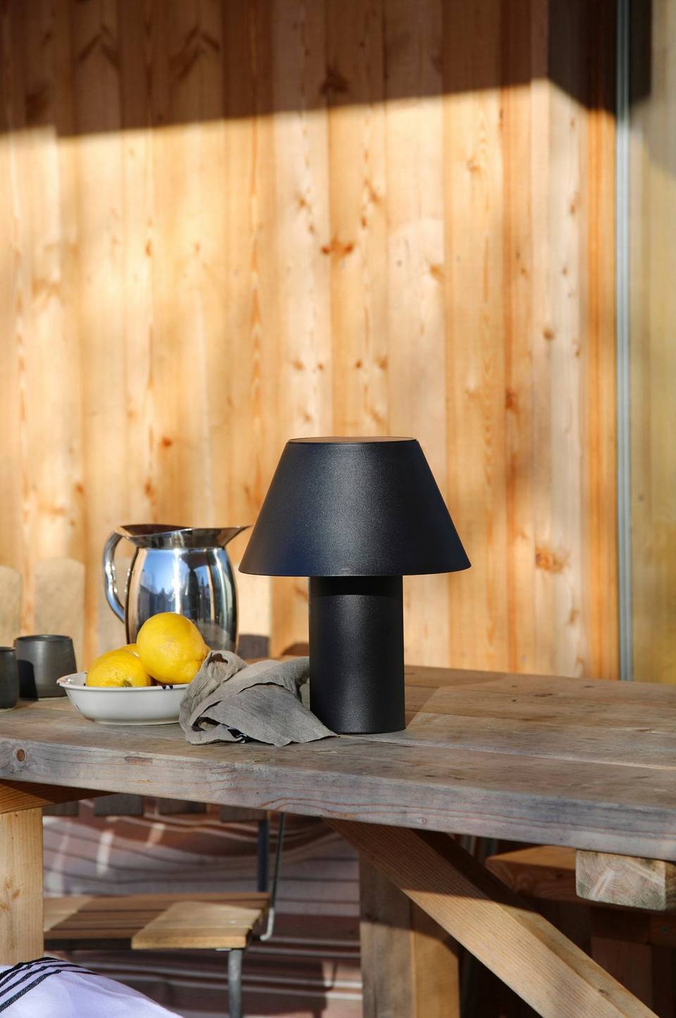 Markslöjd Solcellsbaserad bordslampa Vivo, svart från Markslöjd, bild 2
