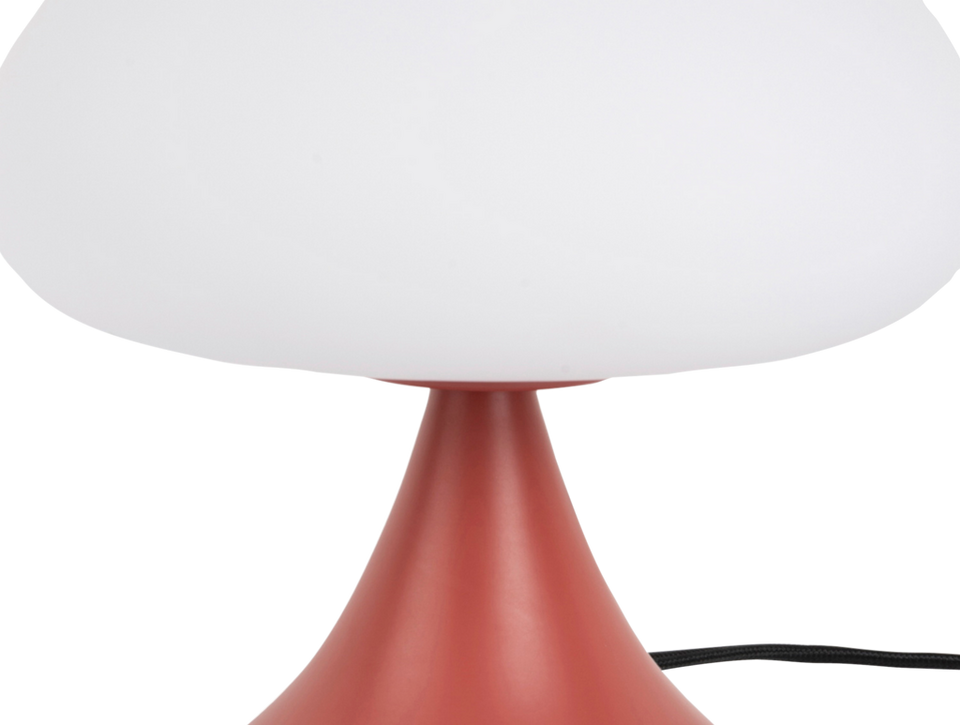 Leitmotiv Bordslampa Hongo, röd från Leitmotiv, bild 5