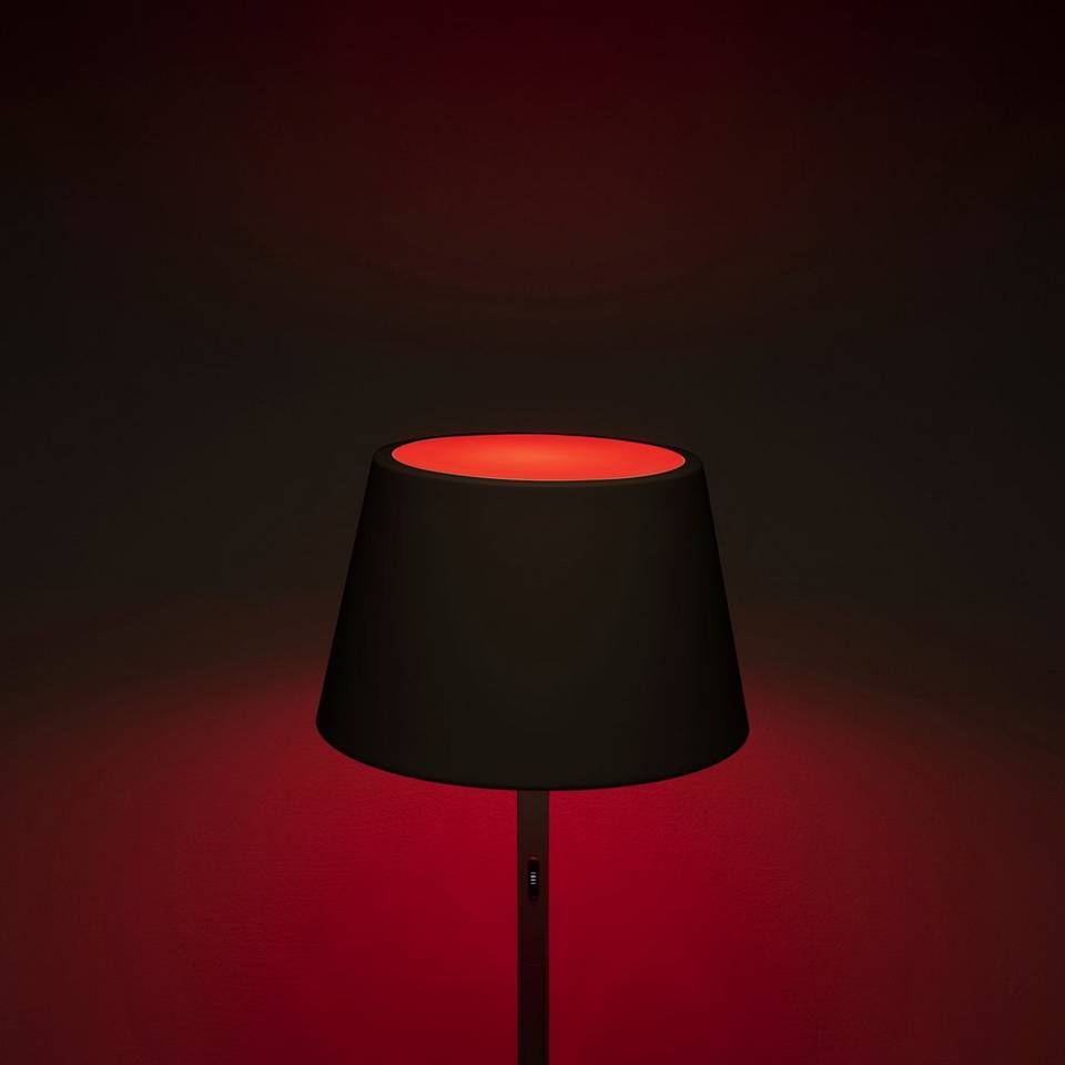 Konstsmide Golvlampa Pomezia usb, svart från Konstsmide, bild 2