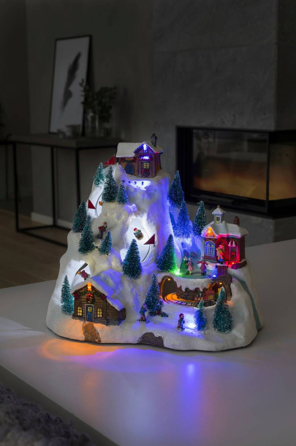 Konstsmide Mekanisk dekoration skidbacke med LED-belysning, flerfärgad från Konstsmide, bild 2