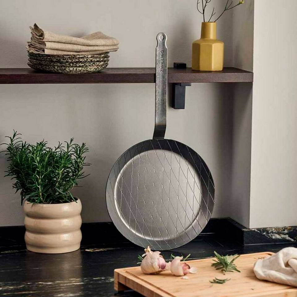 Zwilling Smide, stekpanna 28 cm, kolstål, grå från Zwilling, bild 5