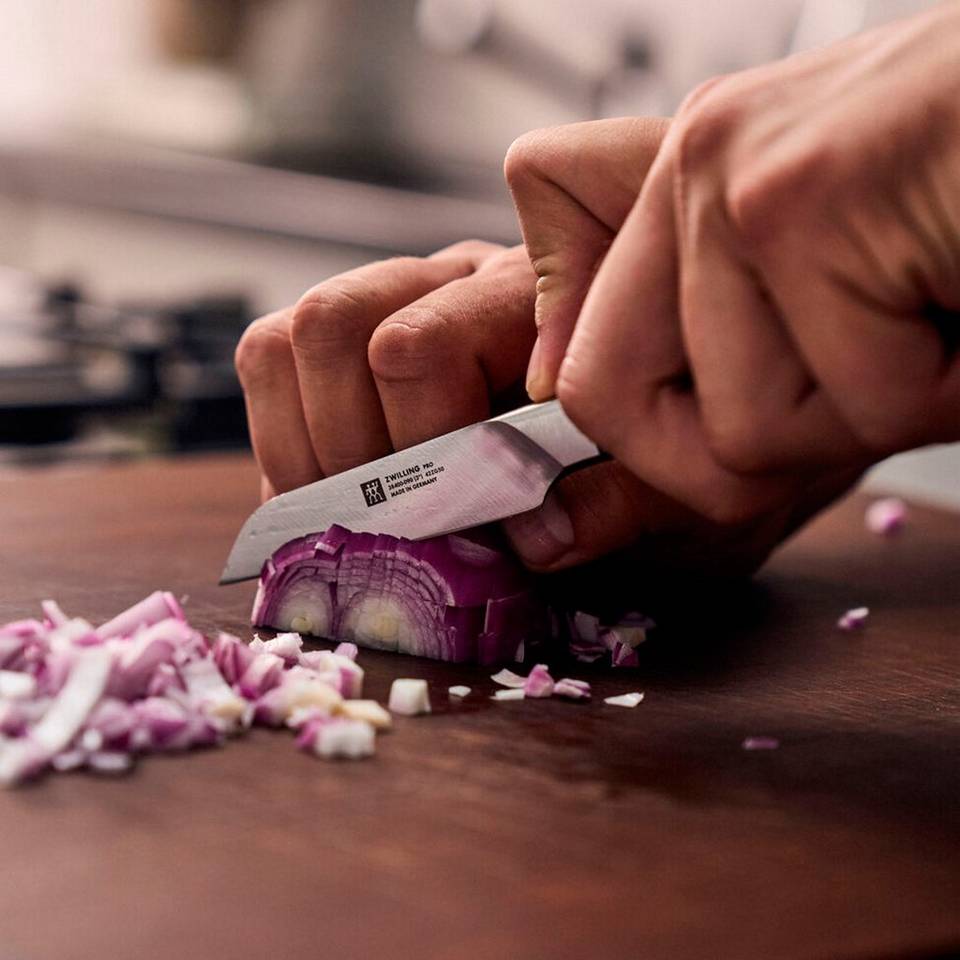 Zwilling Pro, grönsakskniv 8 cm, svart från Zwilling, bild 5