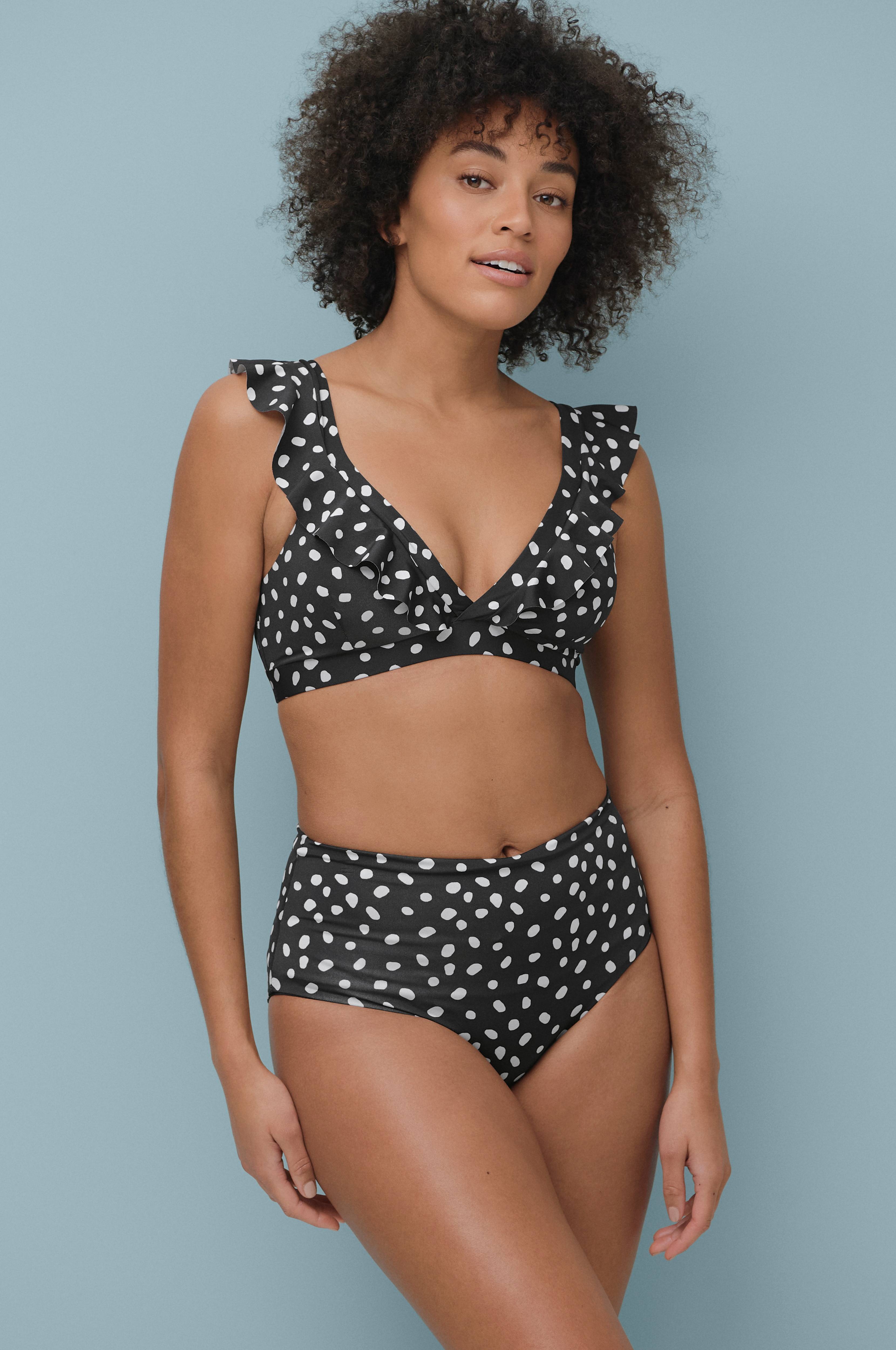 Hög, helfodrad bikinitrosa