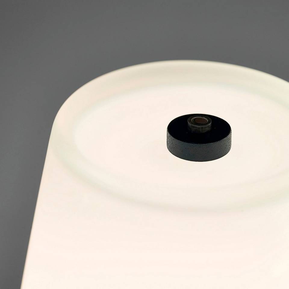 Herstal Golvlampa Zenta, svart från Herstal, bild 2