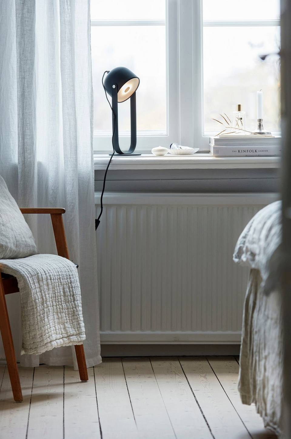 CO Bankeryd Bordslampa Svejk 13, svart från CO Bankeryd, bild 2