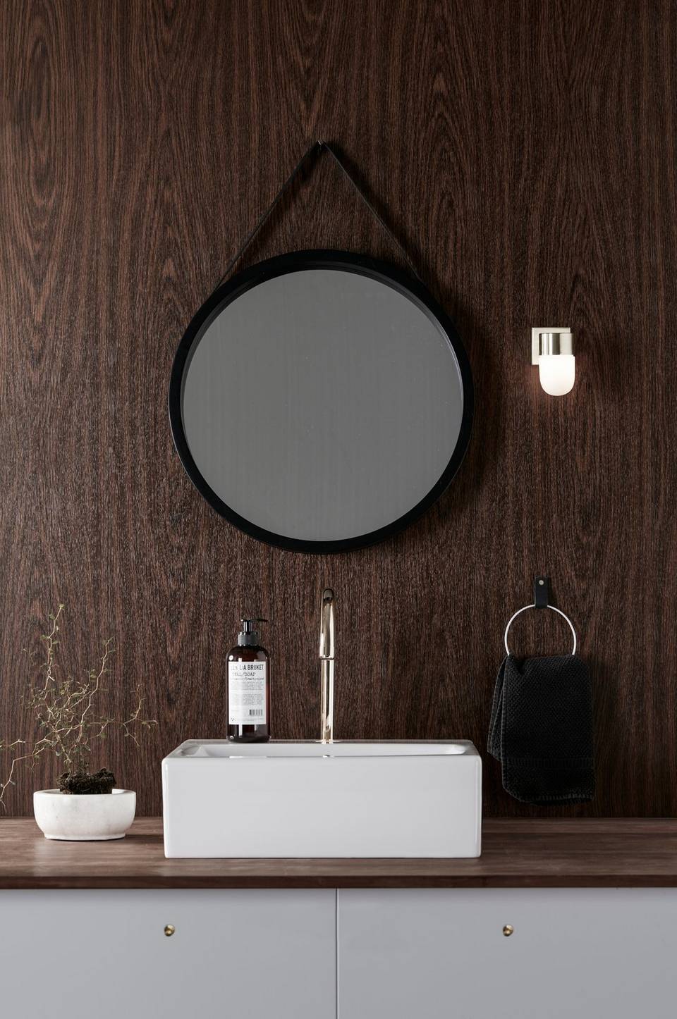 Markslöjd Vägglampa Menton, mässing från Markslöjd, bild 2