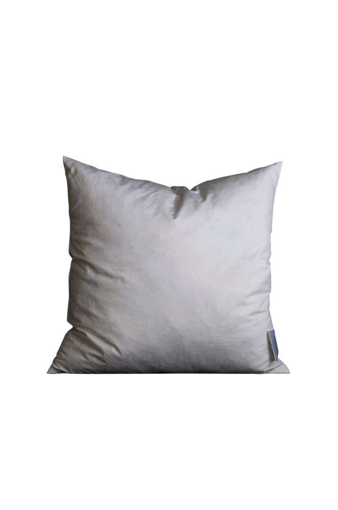 Sisätyyny Fjäder 60x60 cm