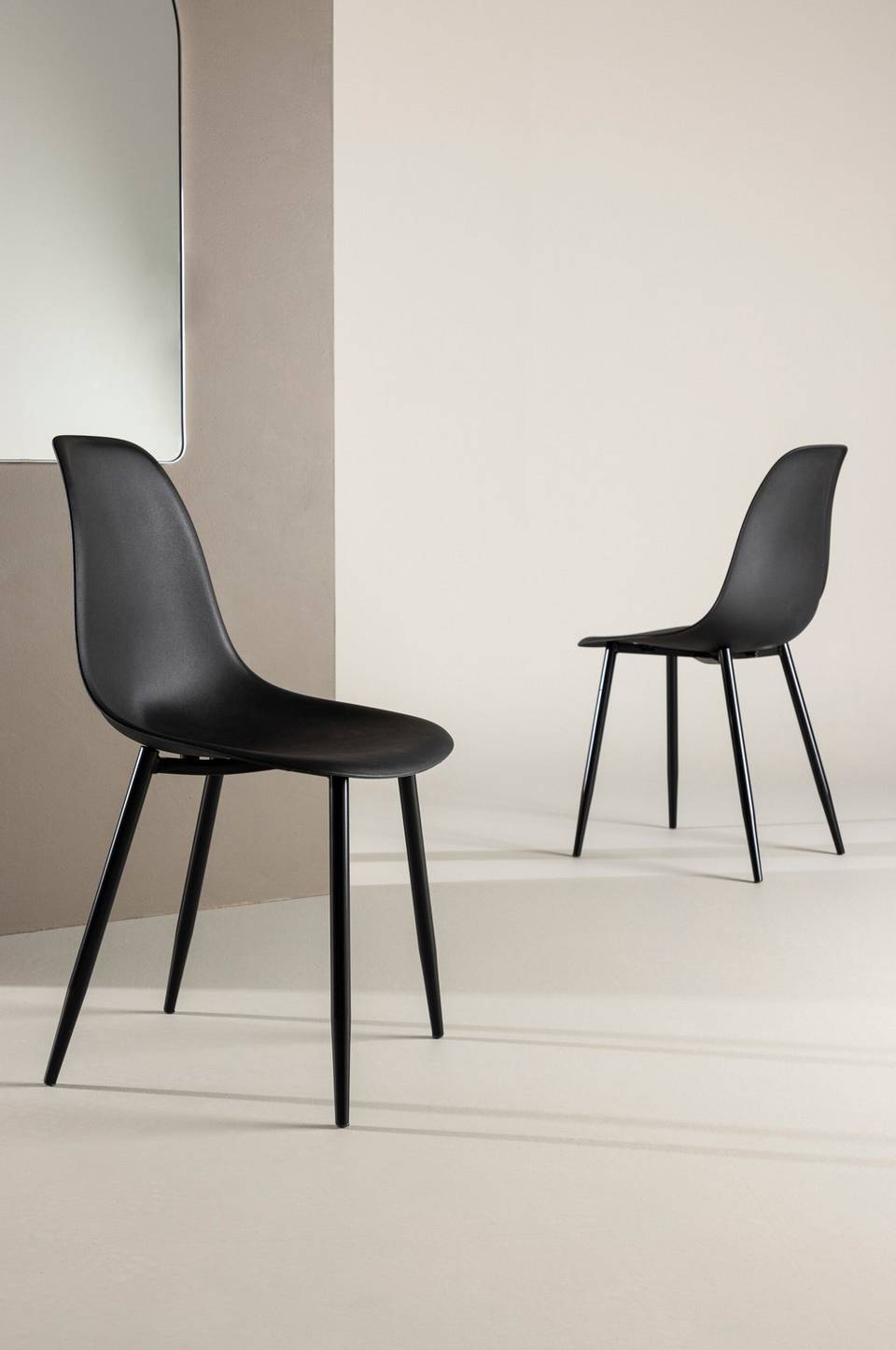 Venture Home Matstol Polar Plast, 2-pack, svart från Venture Home, bild 5