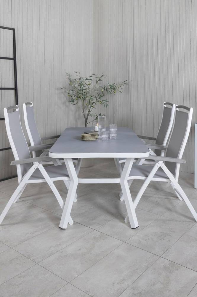 Spisegruppe Virya med 4 stk spisestoler Albany
