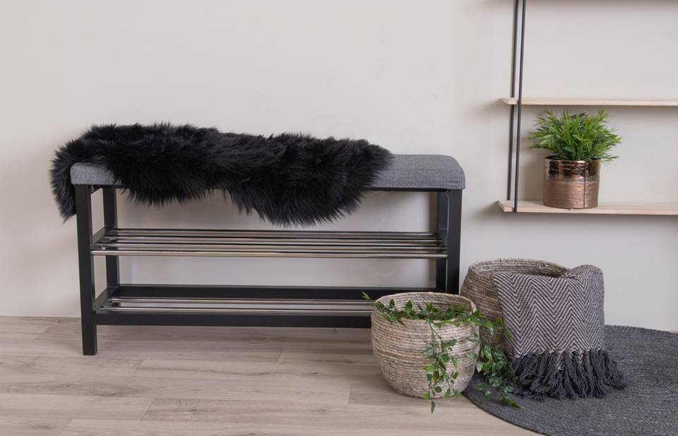 House Nordic Lammskinn i syntetmaterial. I vitt 50 x 85 cm, svart från House Nordic, bild 5