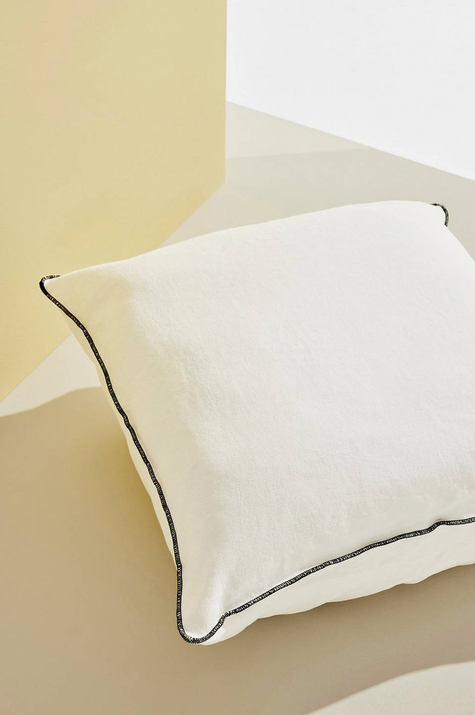 Pastill Gia puff i linne, vit från Pastill, bild 5