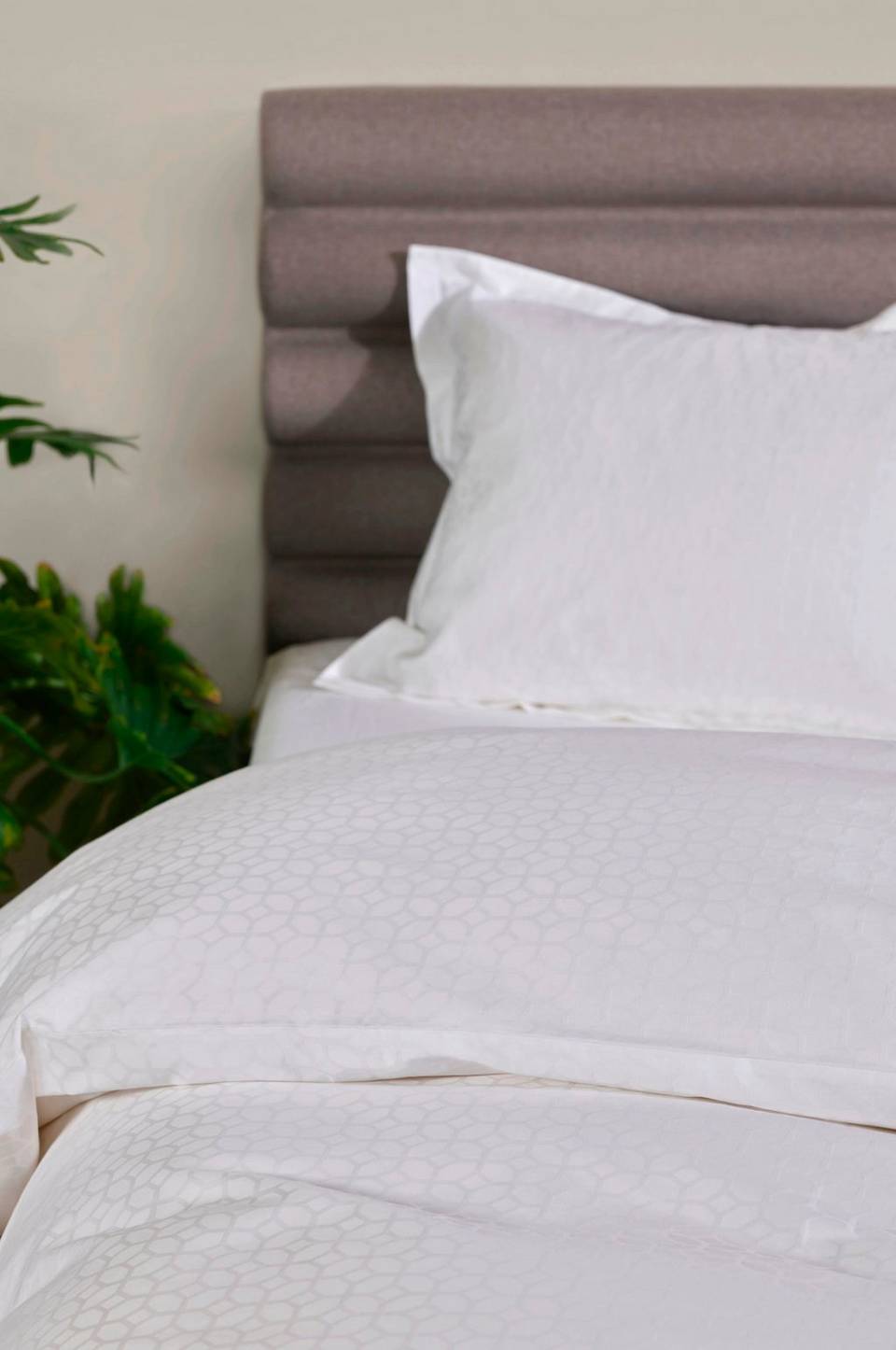 Tempur Örngott satin luxe jacquard, vit från Tempur, bild 5