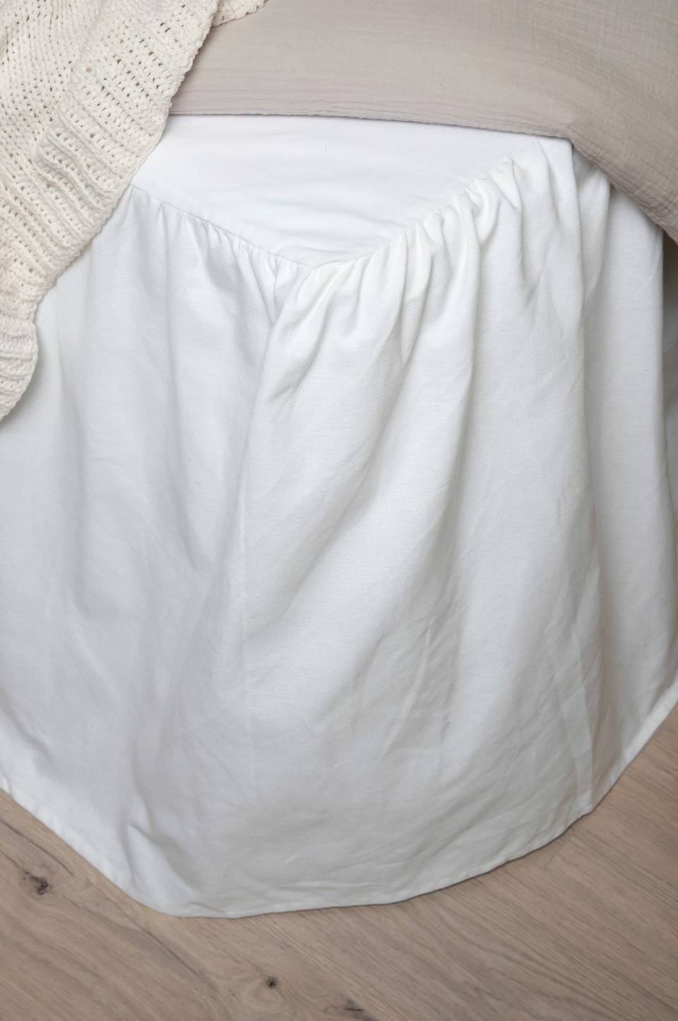Venture Home Pixy Bed Skirt, vit från Venture Home, bild 5