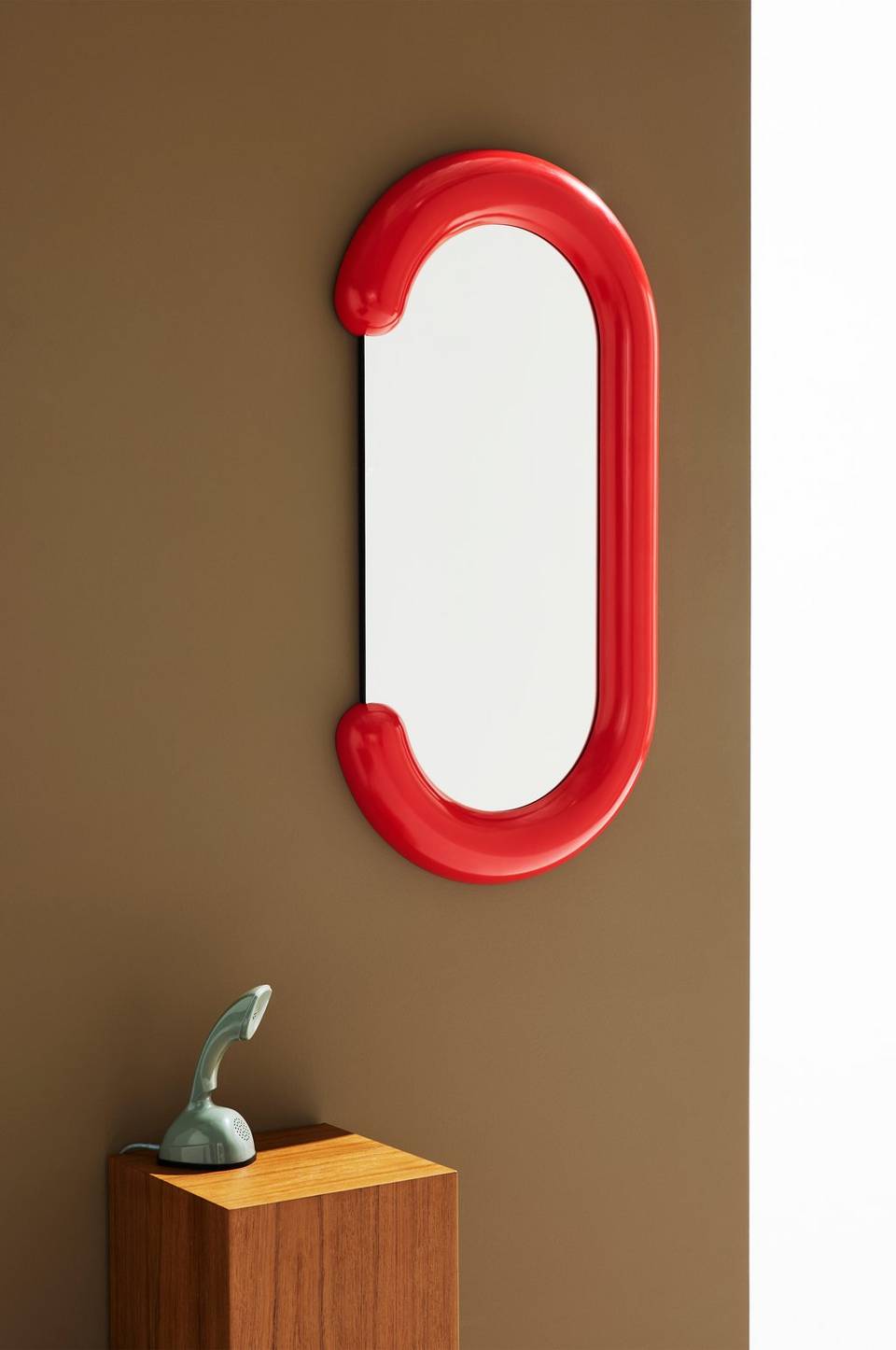 Pastill Fred spegel 95x50 cm, röd från Pastill, bild 5