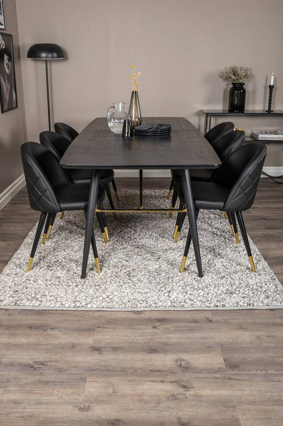 Venture Home Matgrupp Gold med 6st matstolar Velvet, svart från Venture Home, bild 5