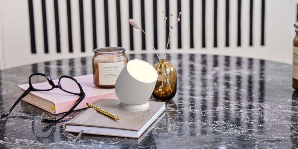 Kreafunk Bärbar LED-lampa Beam, vit från Kreafunk, bild 2