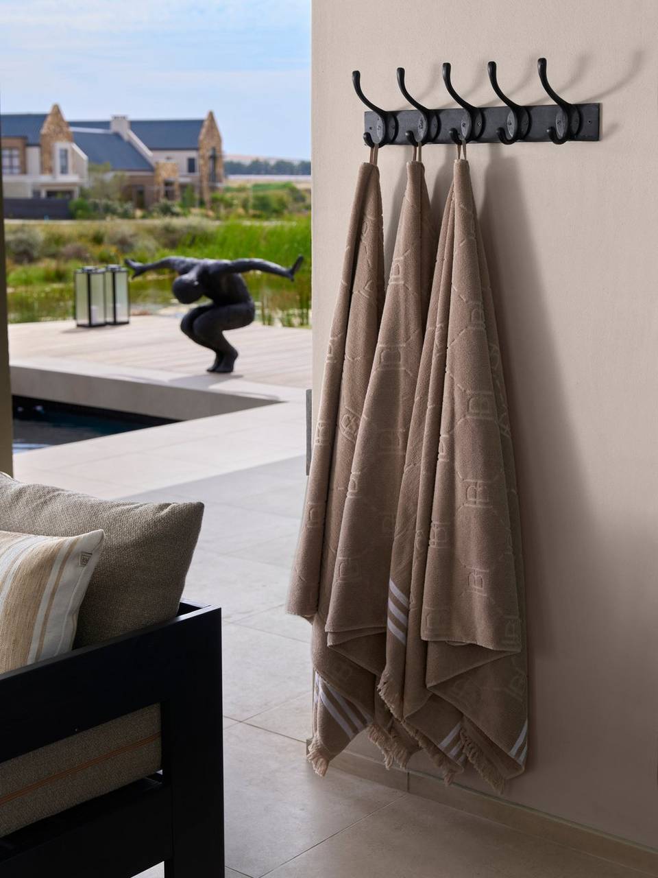 Halvor Bakke Strandhandduk Mølen, beige från Halvor Bakke, bild 5