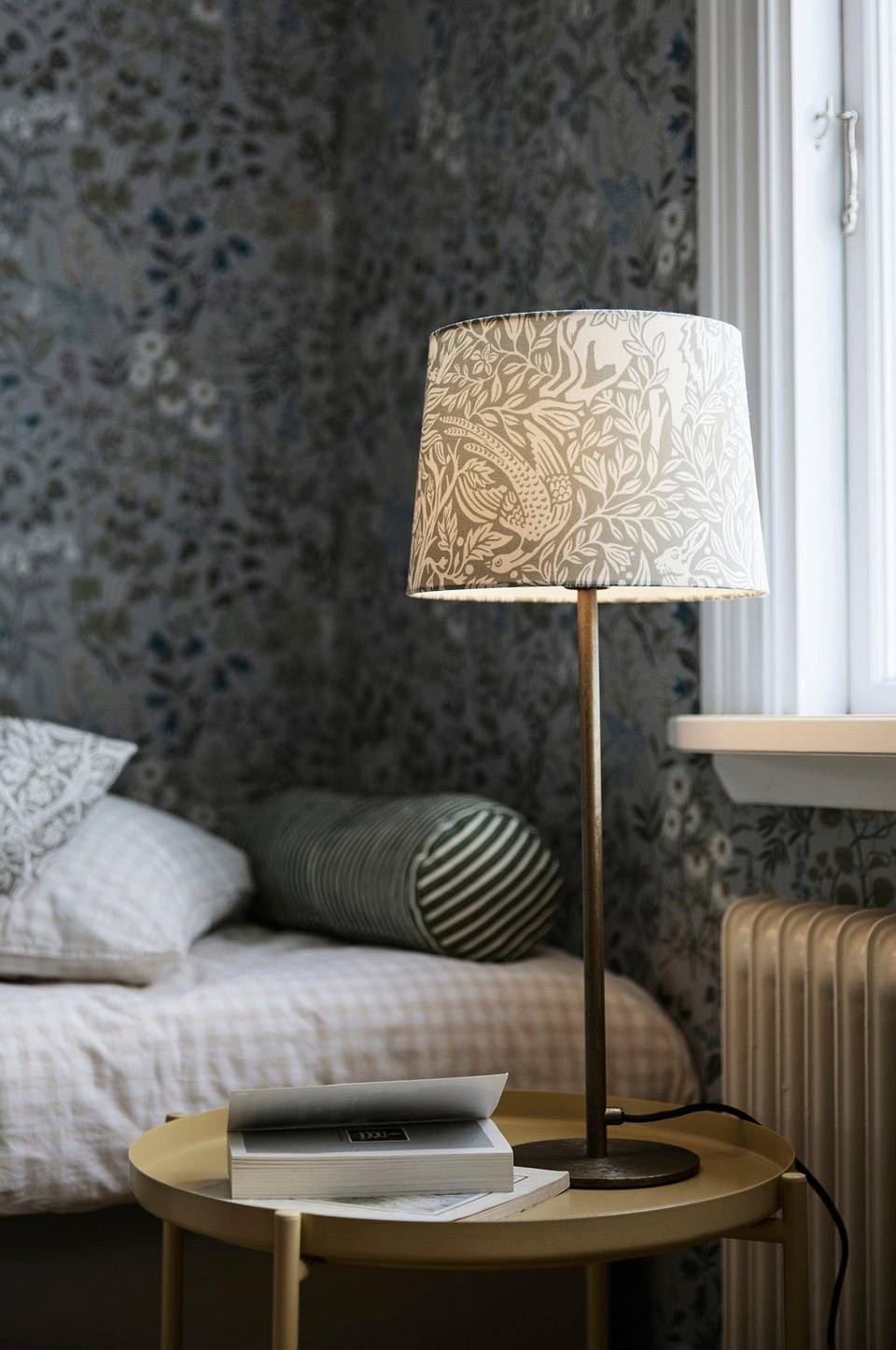 PR Home Bordslampa Base, grön från PR Home, bild 5
