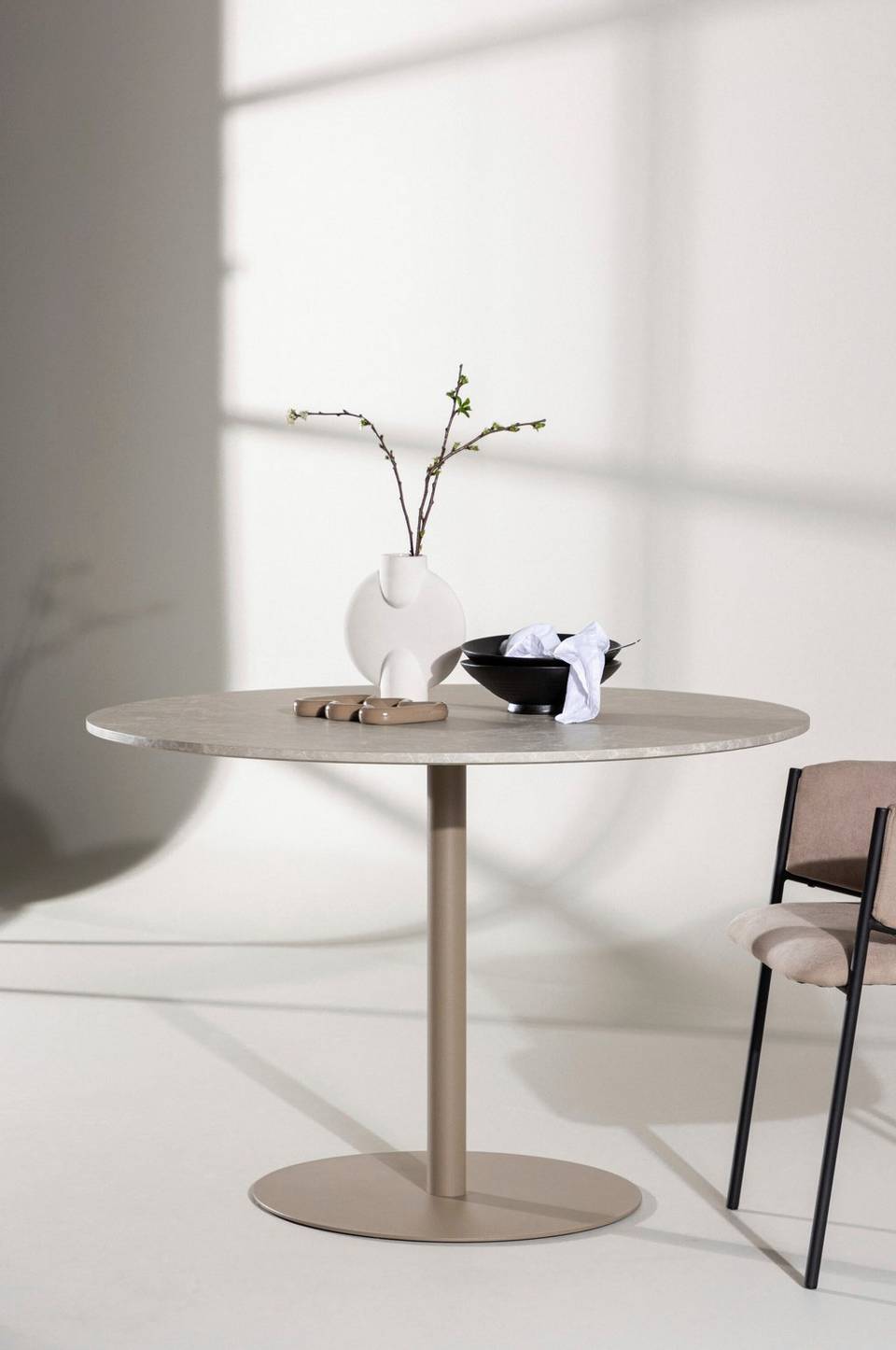 Venture Home Matbord bord Lycke, beige från Venture Home, bild 5