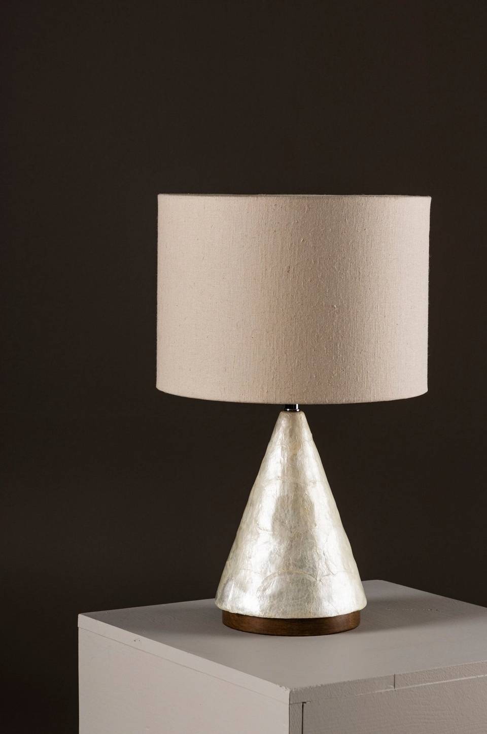 VIND Bordslampa Donsö, grå från VIND, bild 2