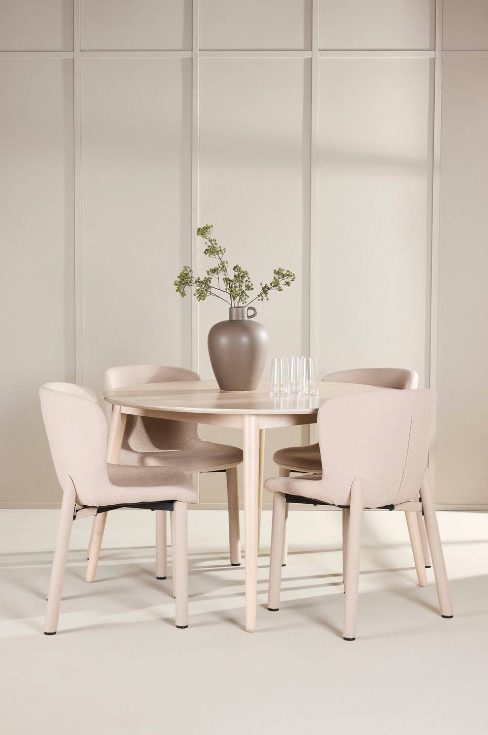 Venture Home Matbord Flora med Astoria-stol, beige från Venture Home, bild 5