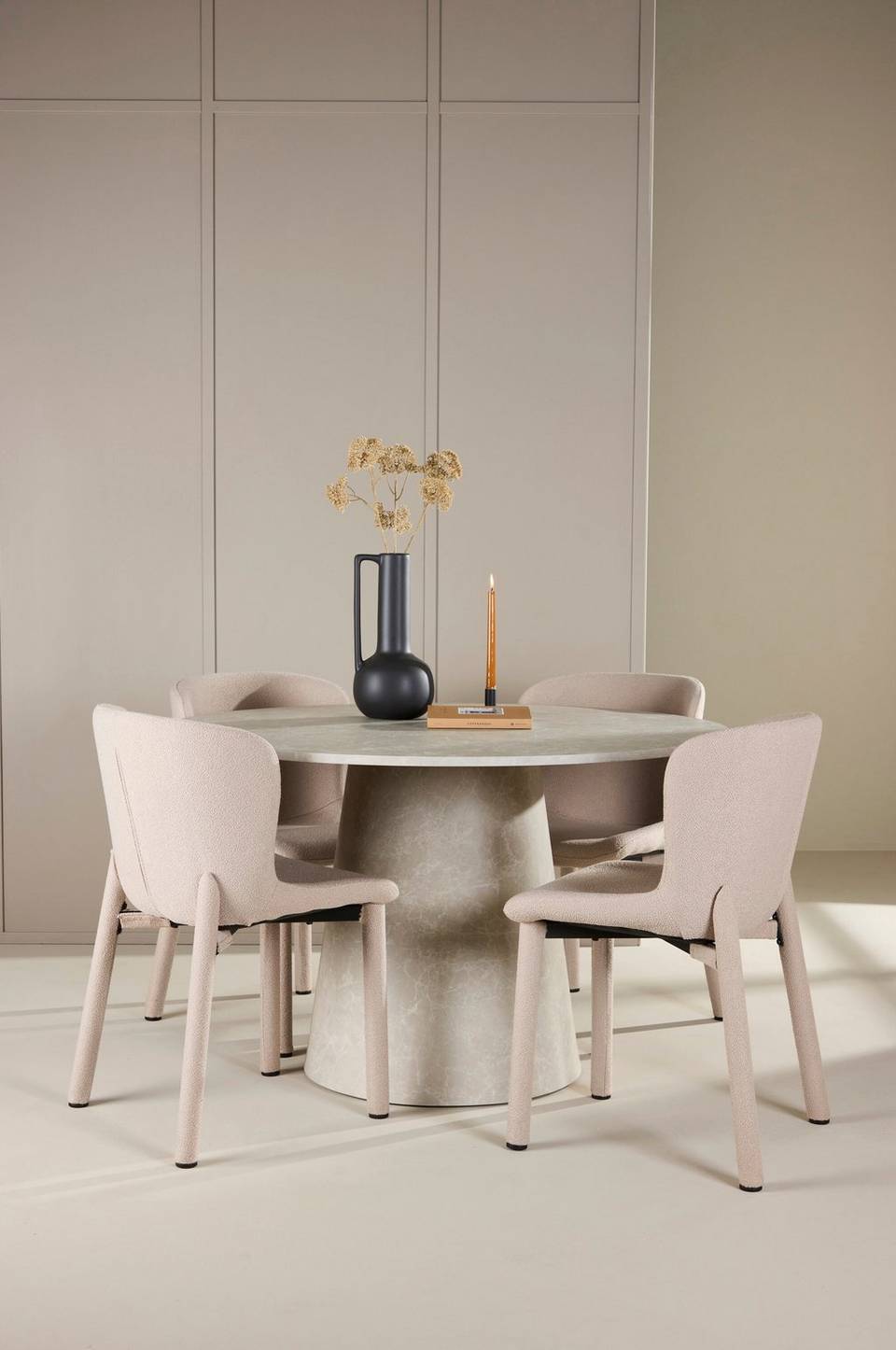 Venture Home Matbord Lanzo med Astoria stol, beige från Venture Home, bild 5
