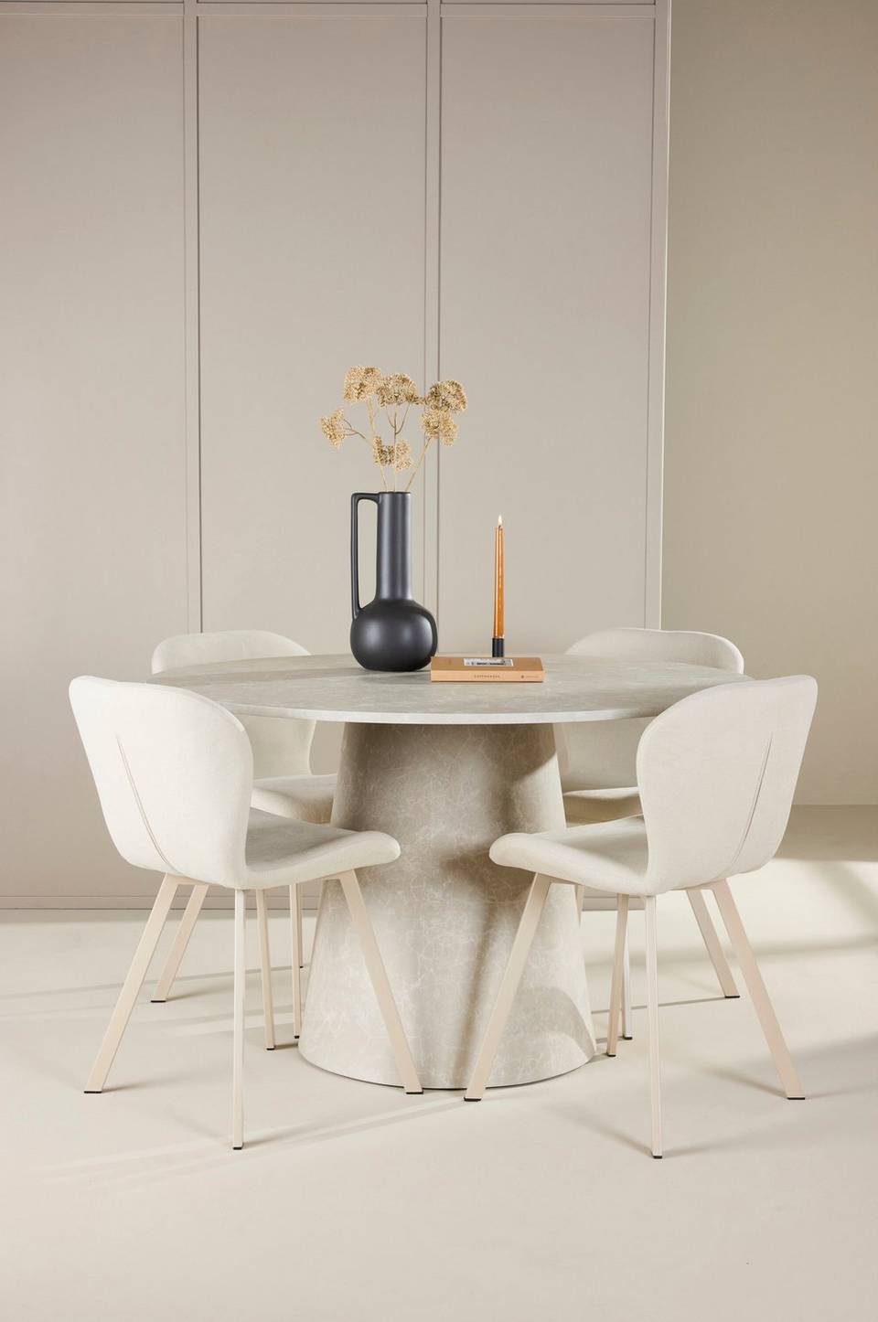 Venture Home Matbord Lanzo med Lilja stol, beige från Venture Home, bild 5