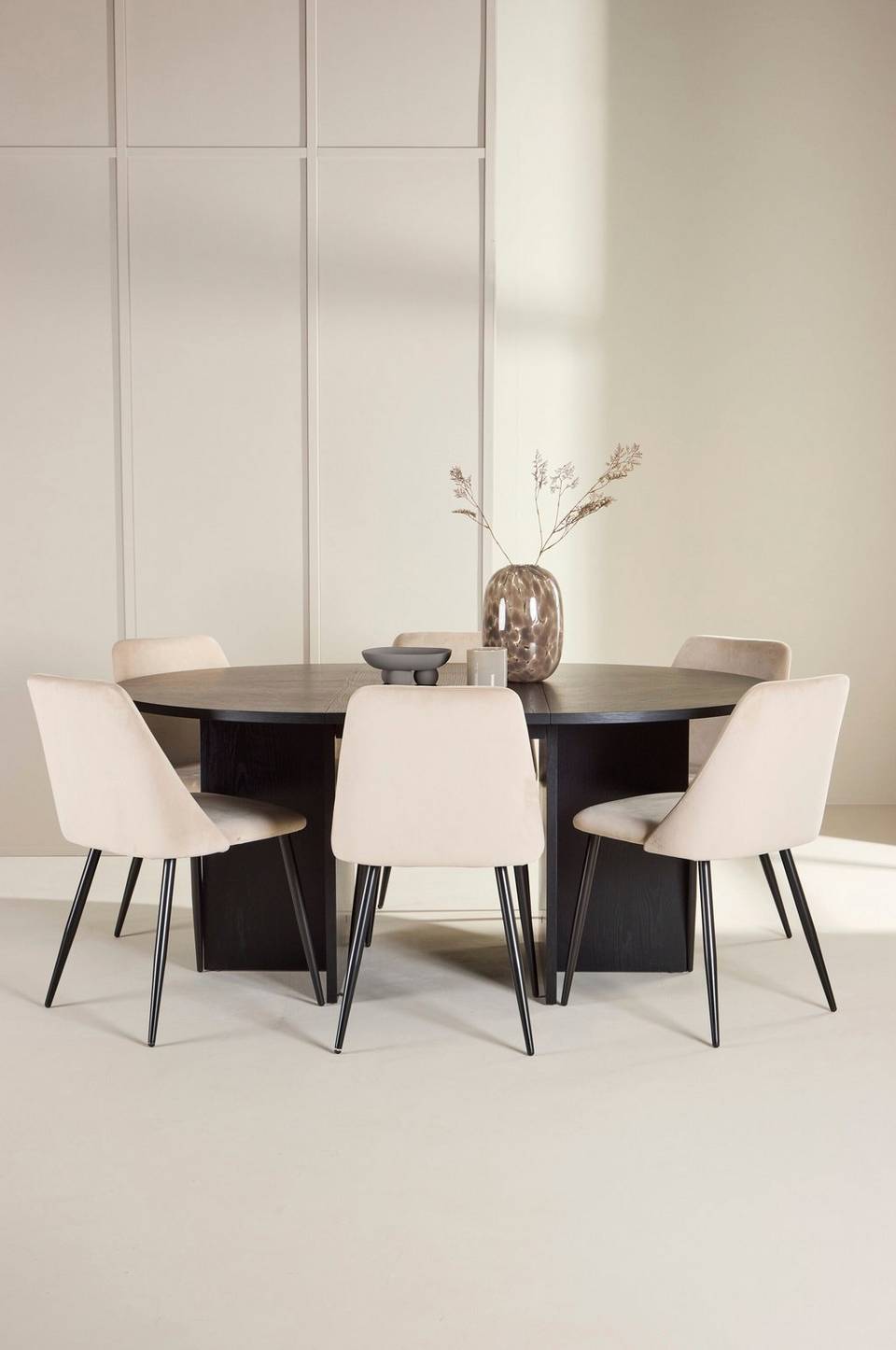 Venture Home Matbord Strada med stol Night, beige från Venture Home, bild 5