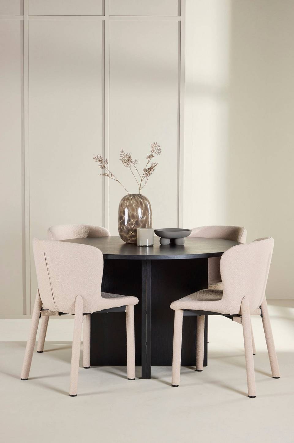 Venture Home Matbord Strada med Astoria-stol, beige från Venture Home, bild 5