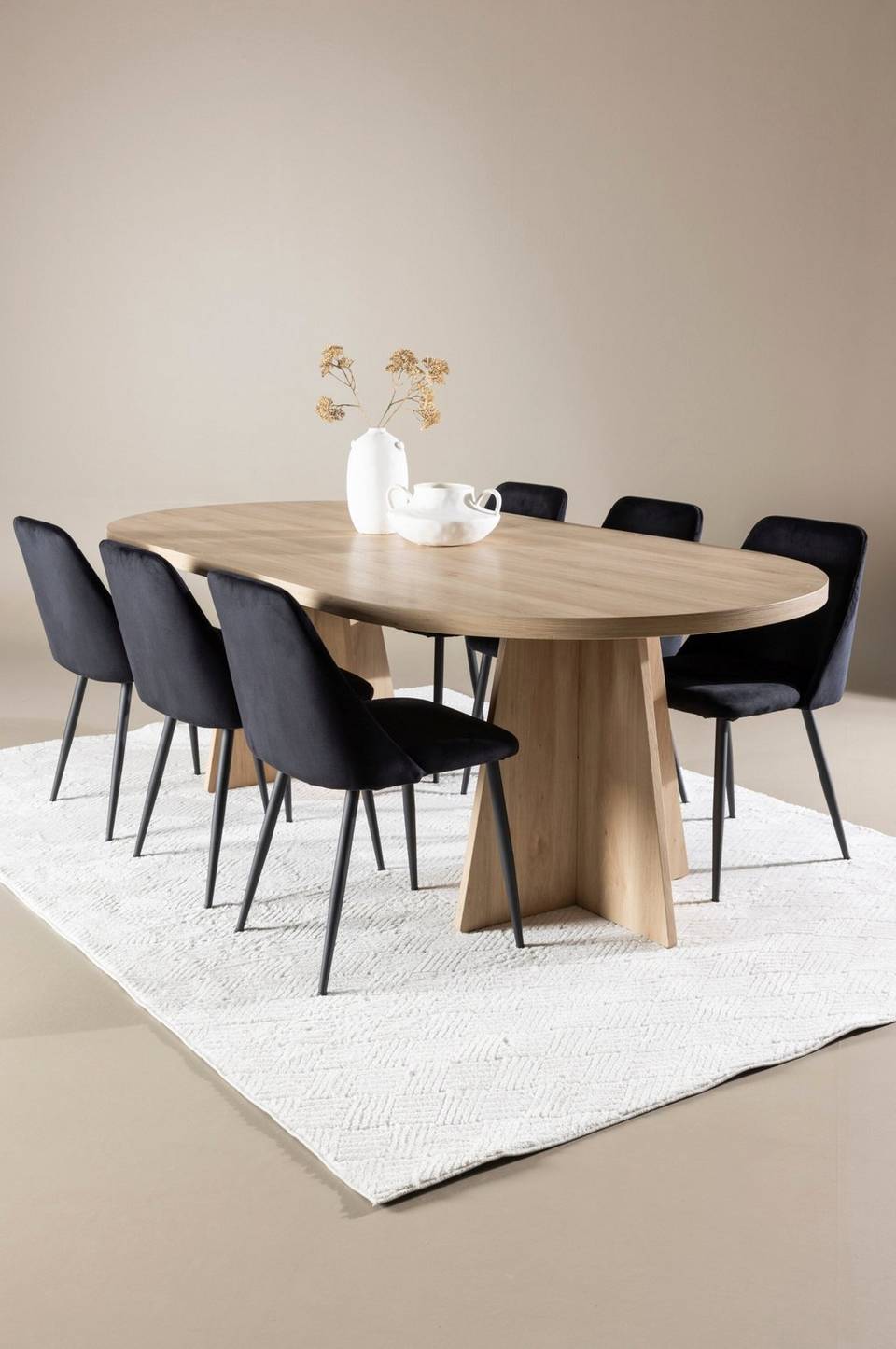 Venture Home Bootcut matbord med Night Dining-stol, svart från Venture Home, bild 5