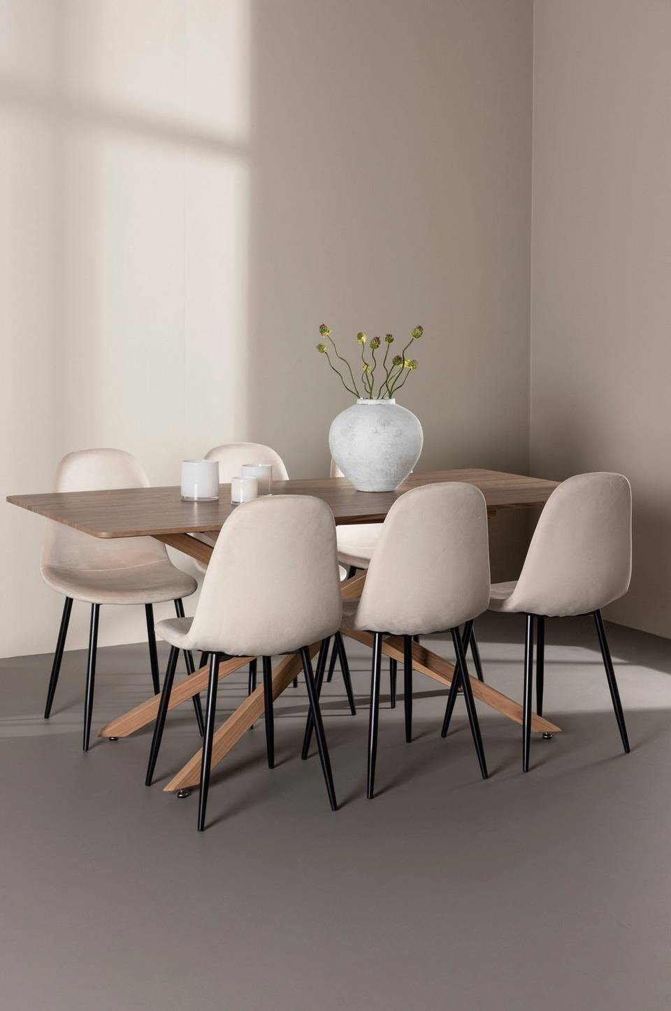 Venture Home Piazza matbord med Polar matstol, beige från Venture Home, bild 5