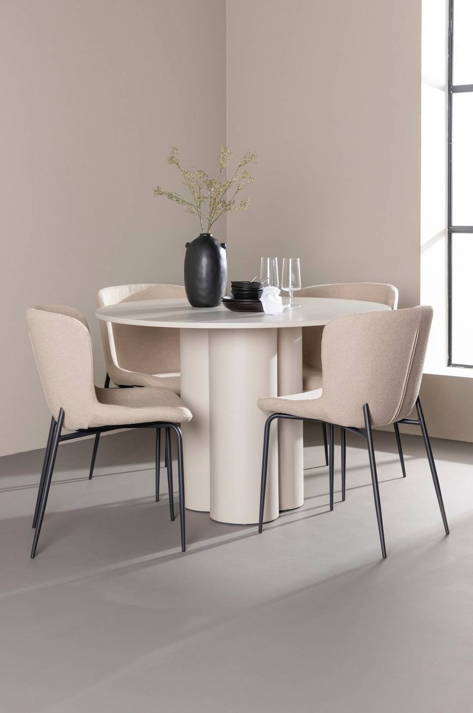 Venture Home Olivia matbord med Modesto matstol, beige från Venture Home, bild 5