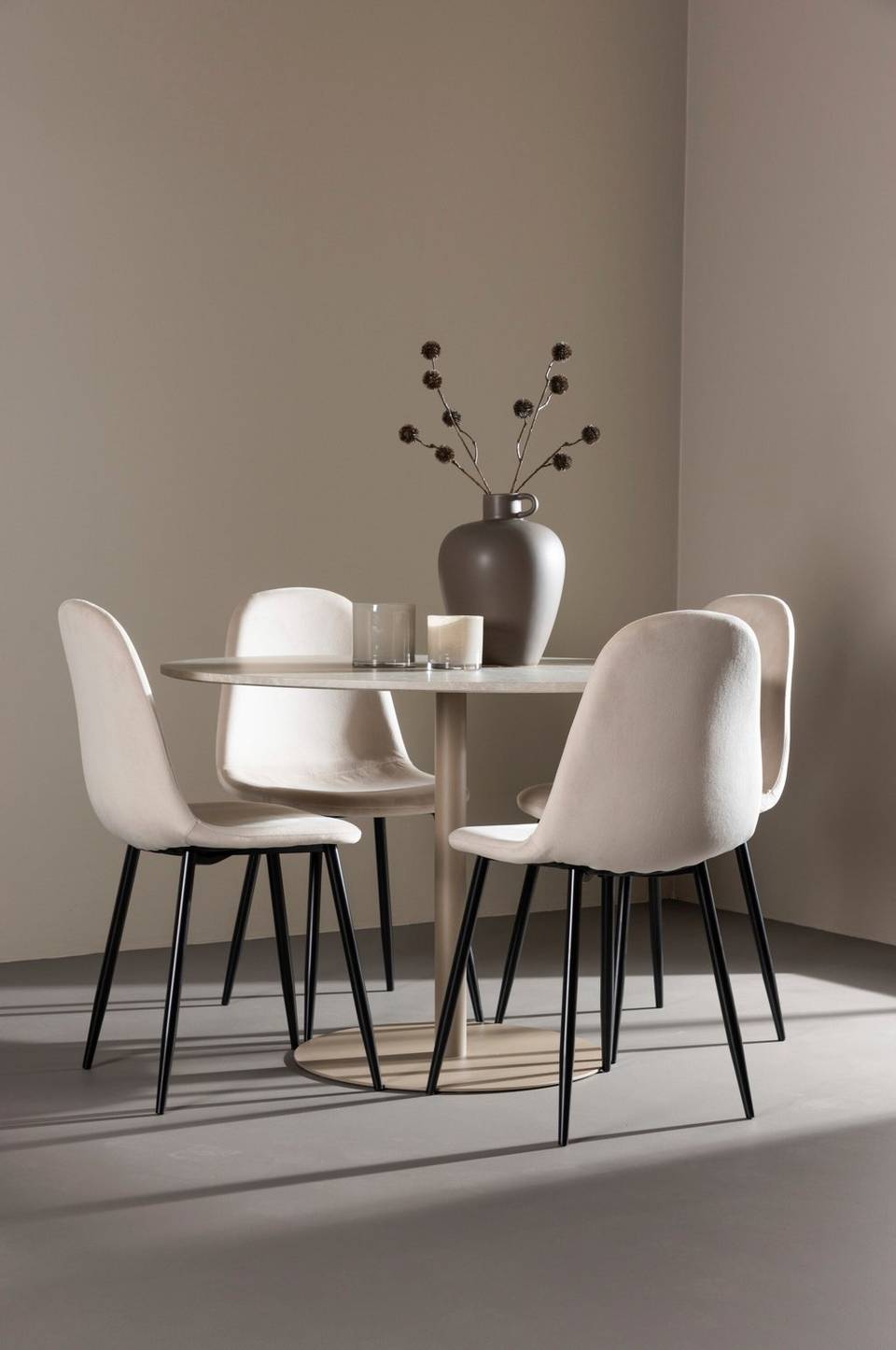 Venture Home Lycke matbord med Polar matstol, beige från Venture Home, bild 5