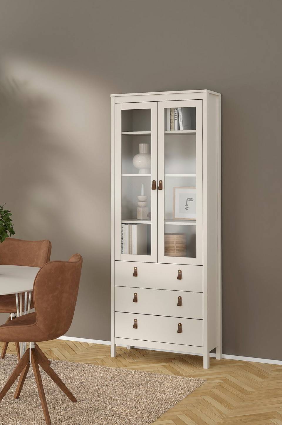 Tvilum Madrid Kina-skåp 2 dörrar m/glas + 3 lådor, beige från Tvilum, bild 5