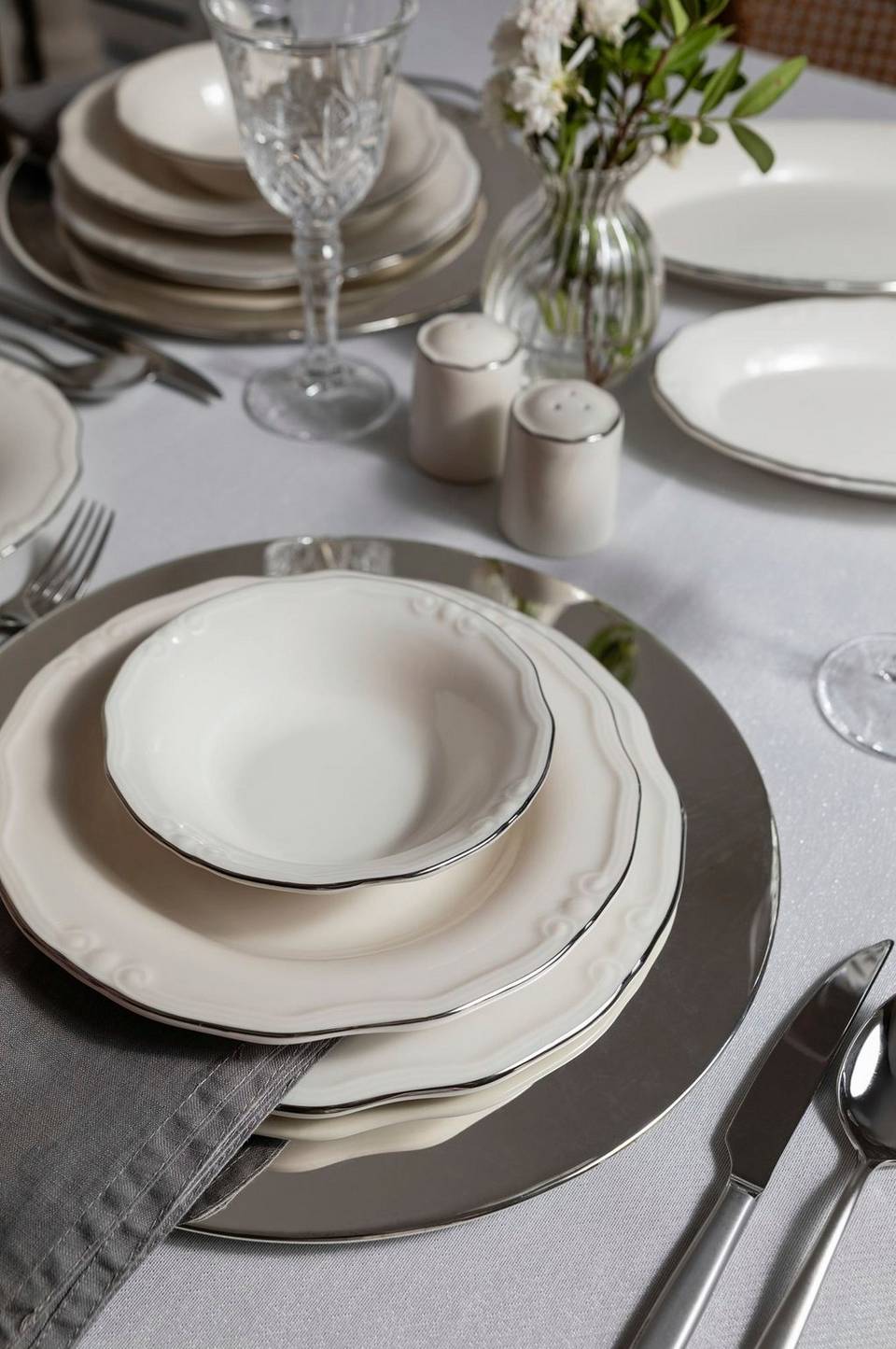 Hermia Middagsservis (53 delar) Platin Yaldiz Tiffany, vit från Hermia, bild 5