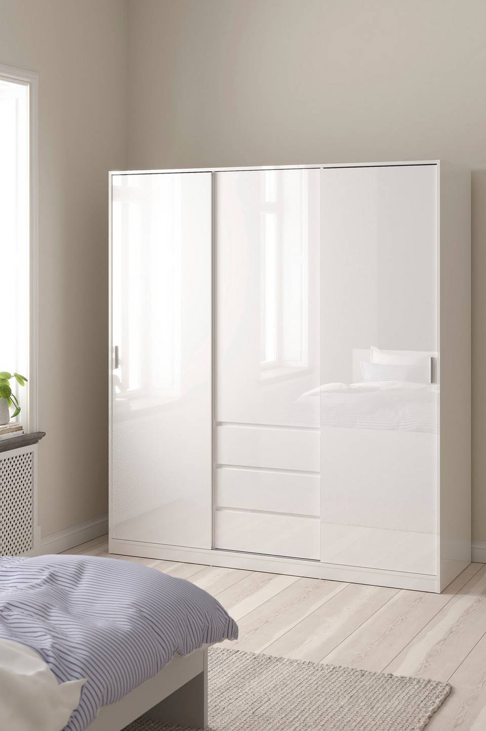 Tvilum Naia Garderob med 2 skjutdörrar + 1 dörr + 3 lådor, vit från Tvilum, bild 5