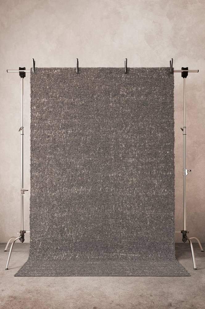 PEA viskosmatta 200x300 cm Mörkgrå