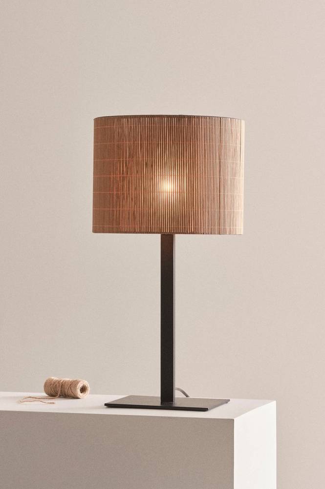 BLAZE bordslampa Linnebeige/svart