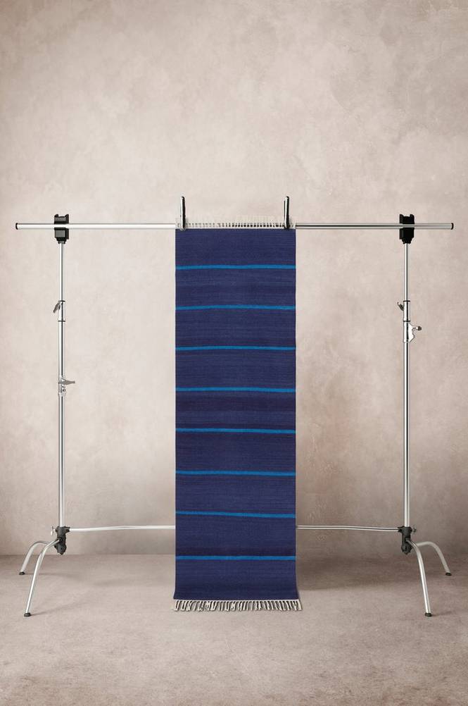 LORI STRIPE 01 ullmatta 70x200 cm Mörkblå/blå
