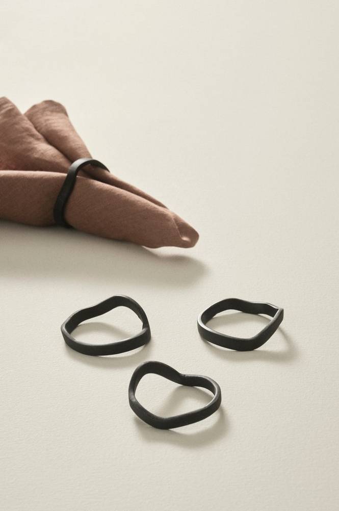 ELLIS servettring 4-pack Svart
